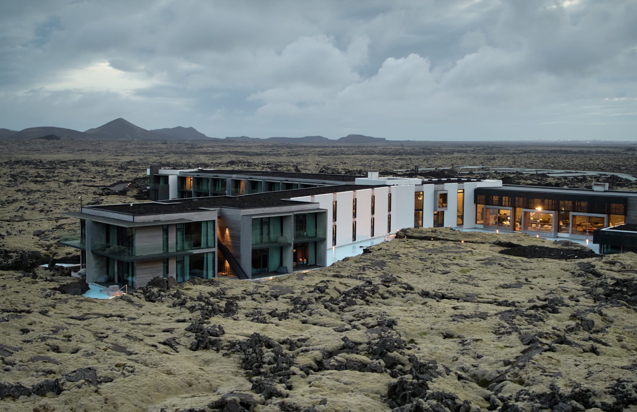 Blue Lagoon Iceland Takes Proactive Step Amid Seismic Activity 